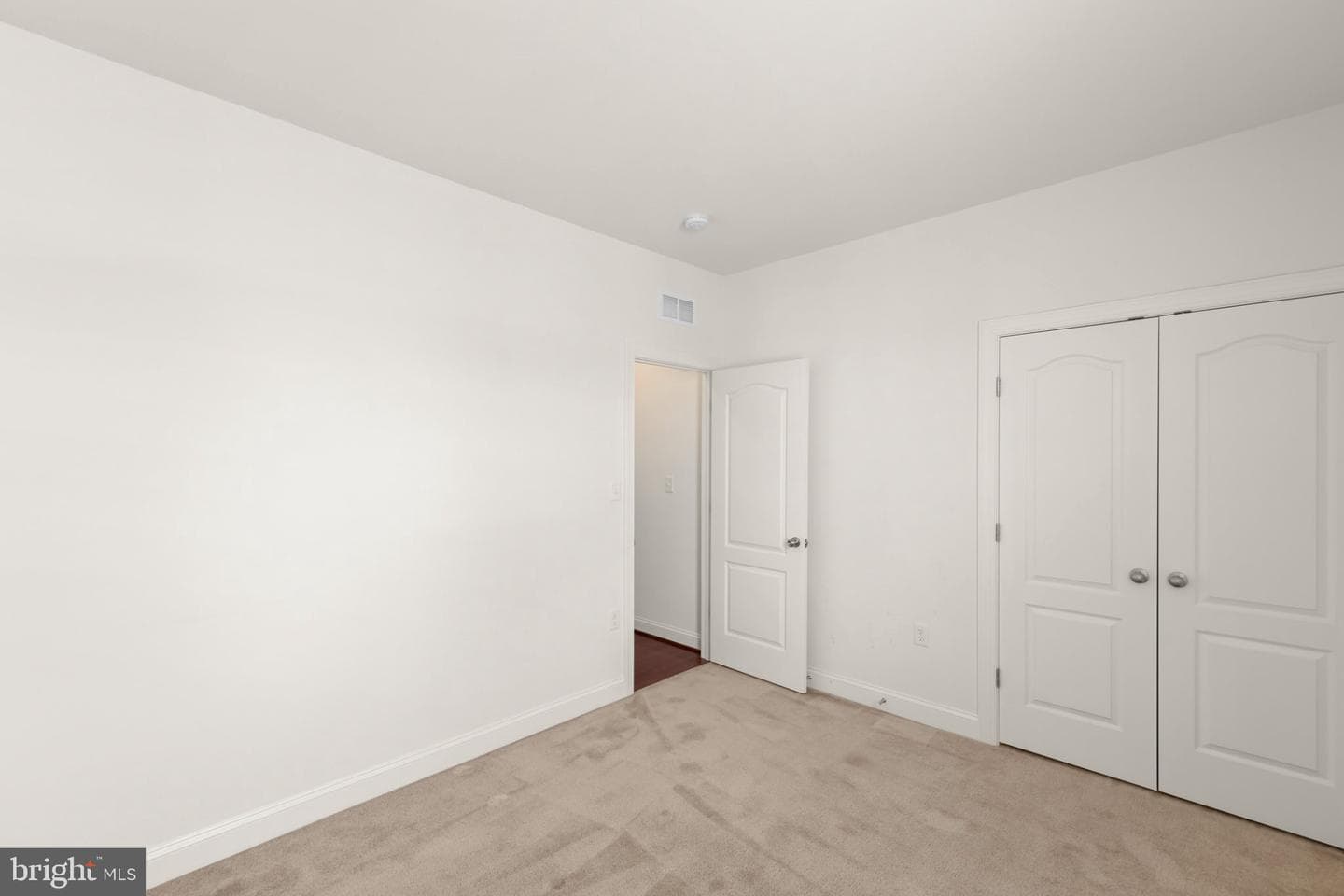 209 Bridgewater Drive photo 23