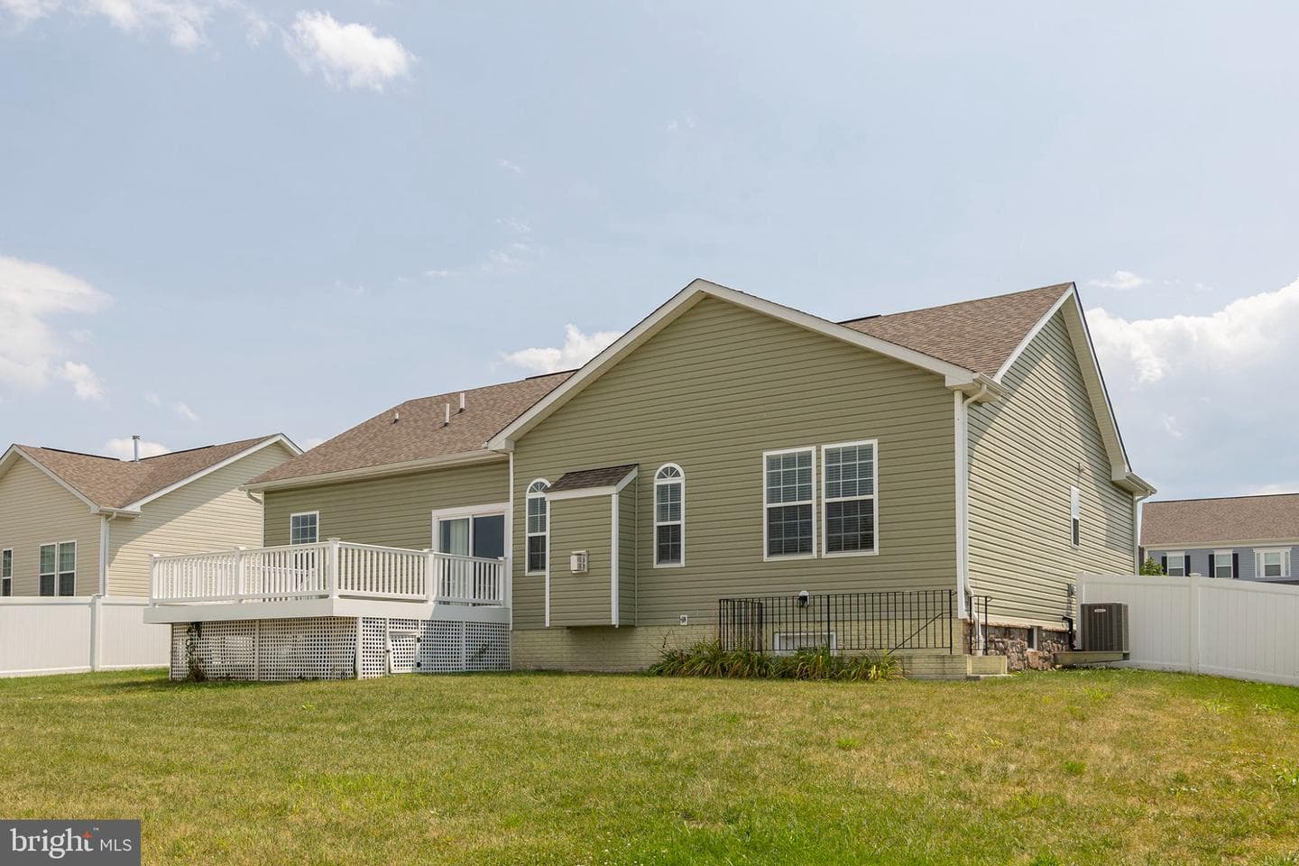 209 Bridgewater Drive photo 39