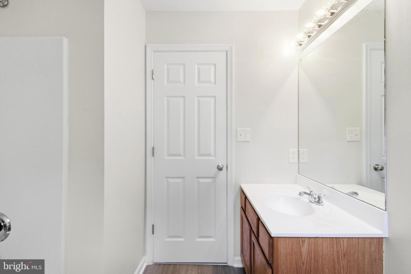 424 Ridgefield Avenue photo 12