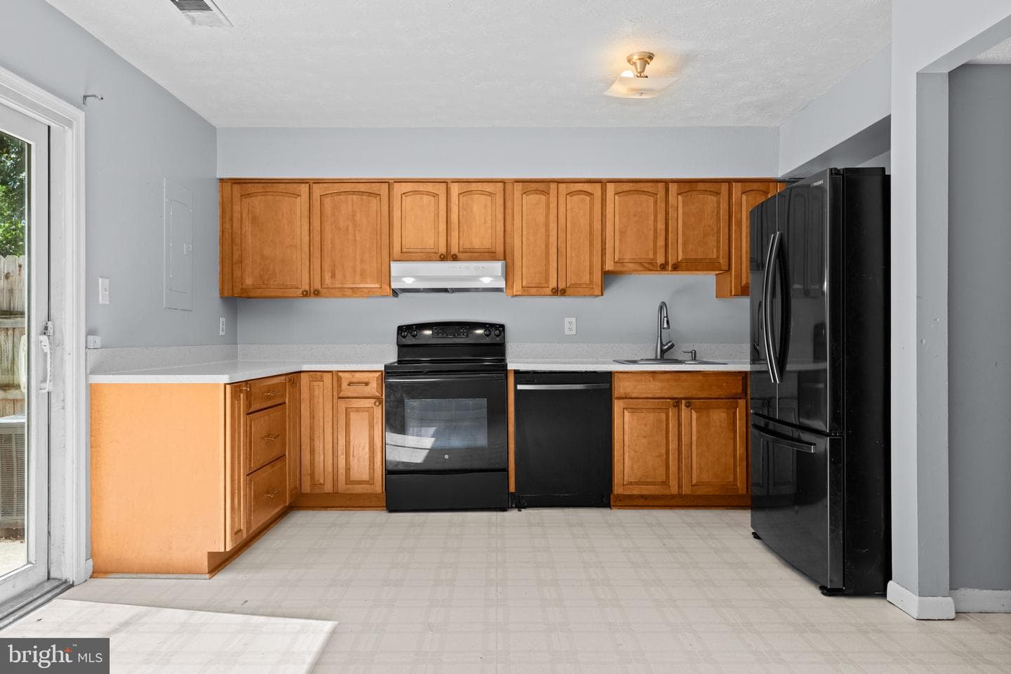 5260 Mulberry Court photo 7