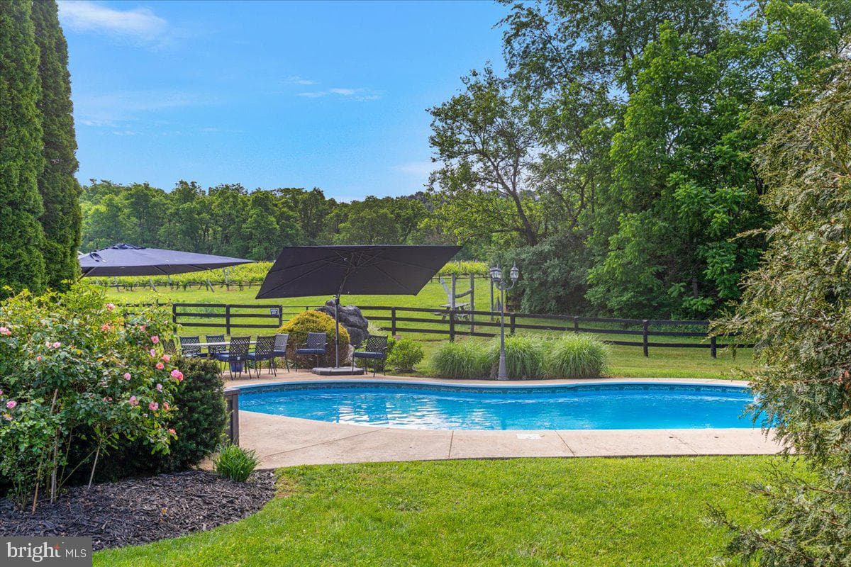 450 Green Spring Road photo 28