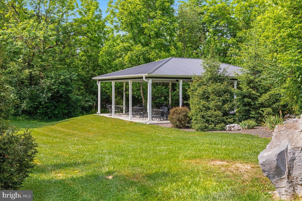 450 Green Spring Road photo 47