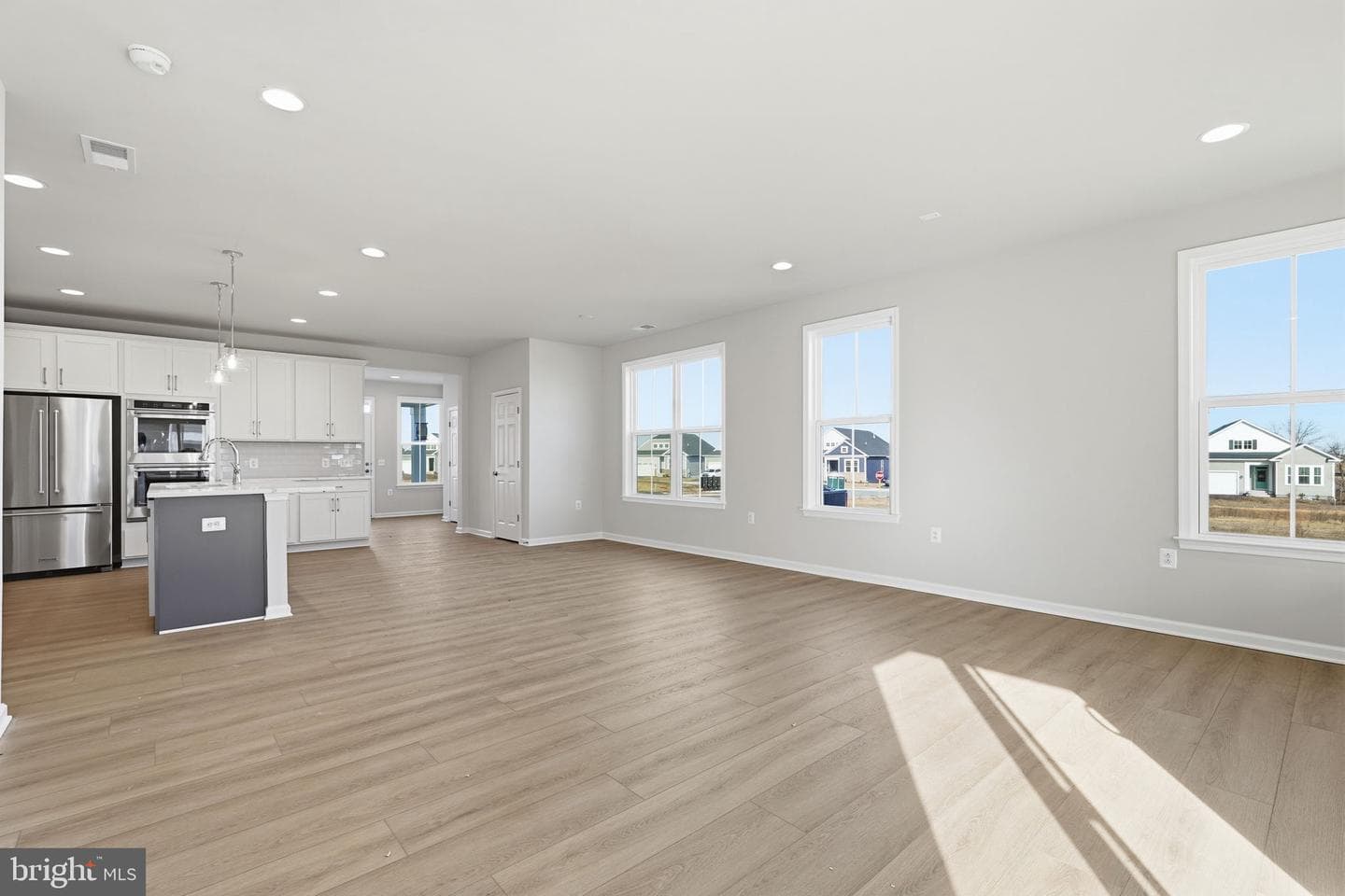 107 Lawford Way photo 12