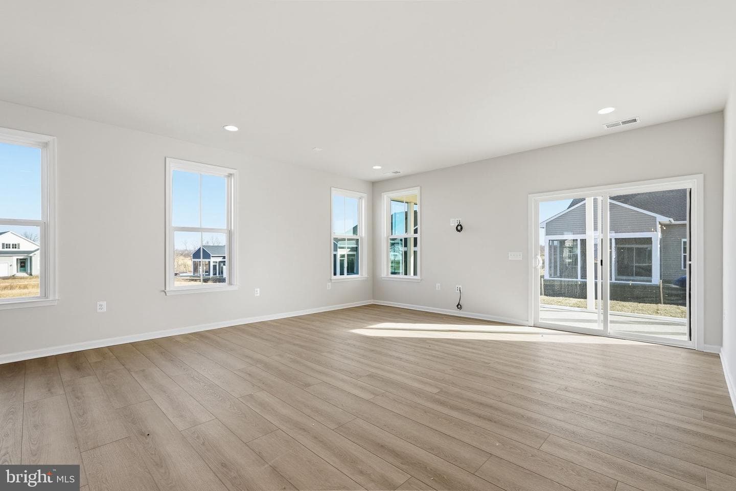 107 Lawford Way photo 15