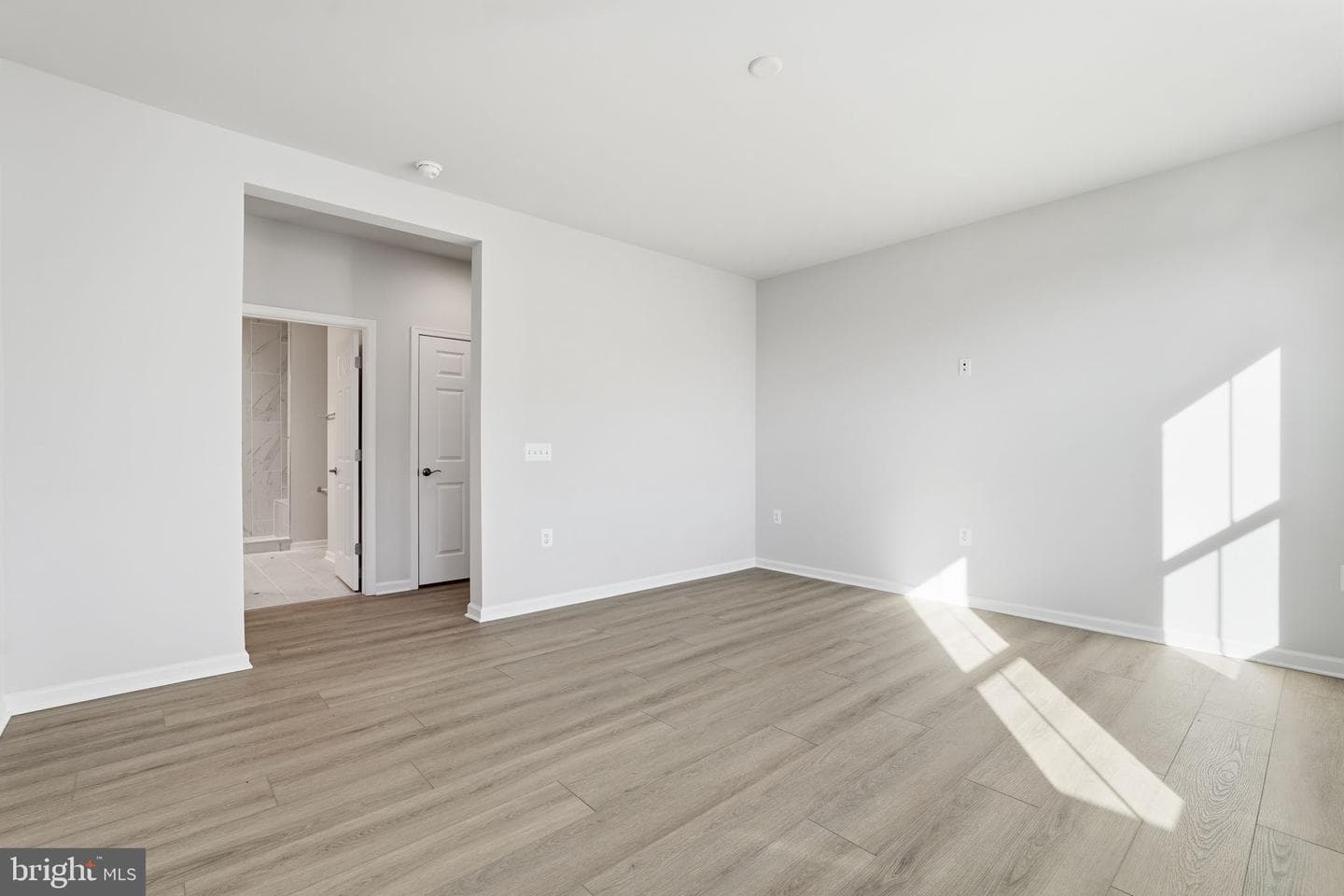 107 Lawford Way photo 17