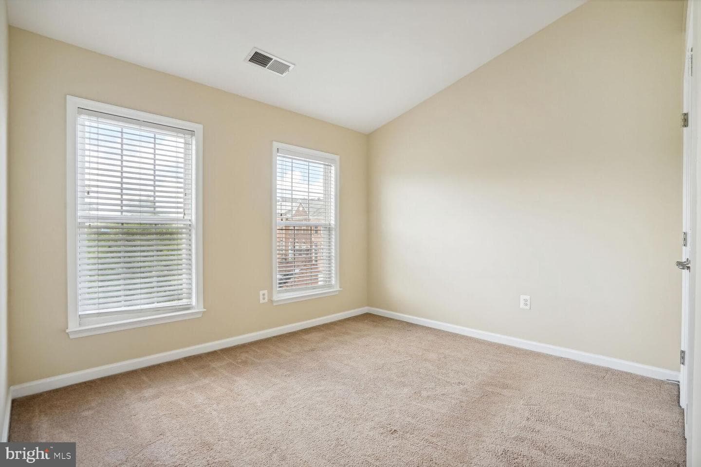 2466 Silk Court photo 13