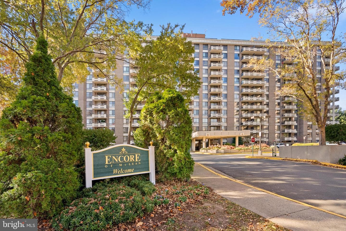 1808 Old Meadow Road #906 photo 1
