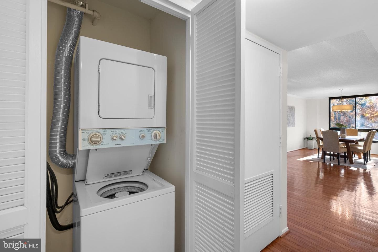 1808 Old Meadow Road #906 photo 22