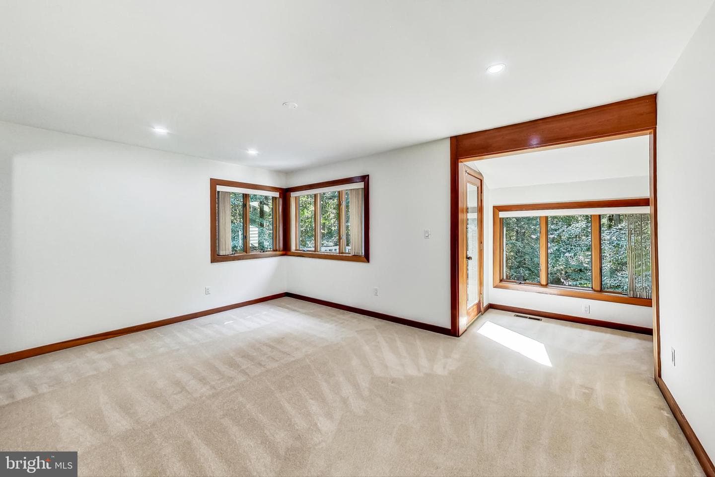 9561 Bell Drive photo 50