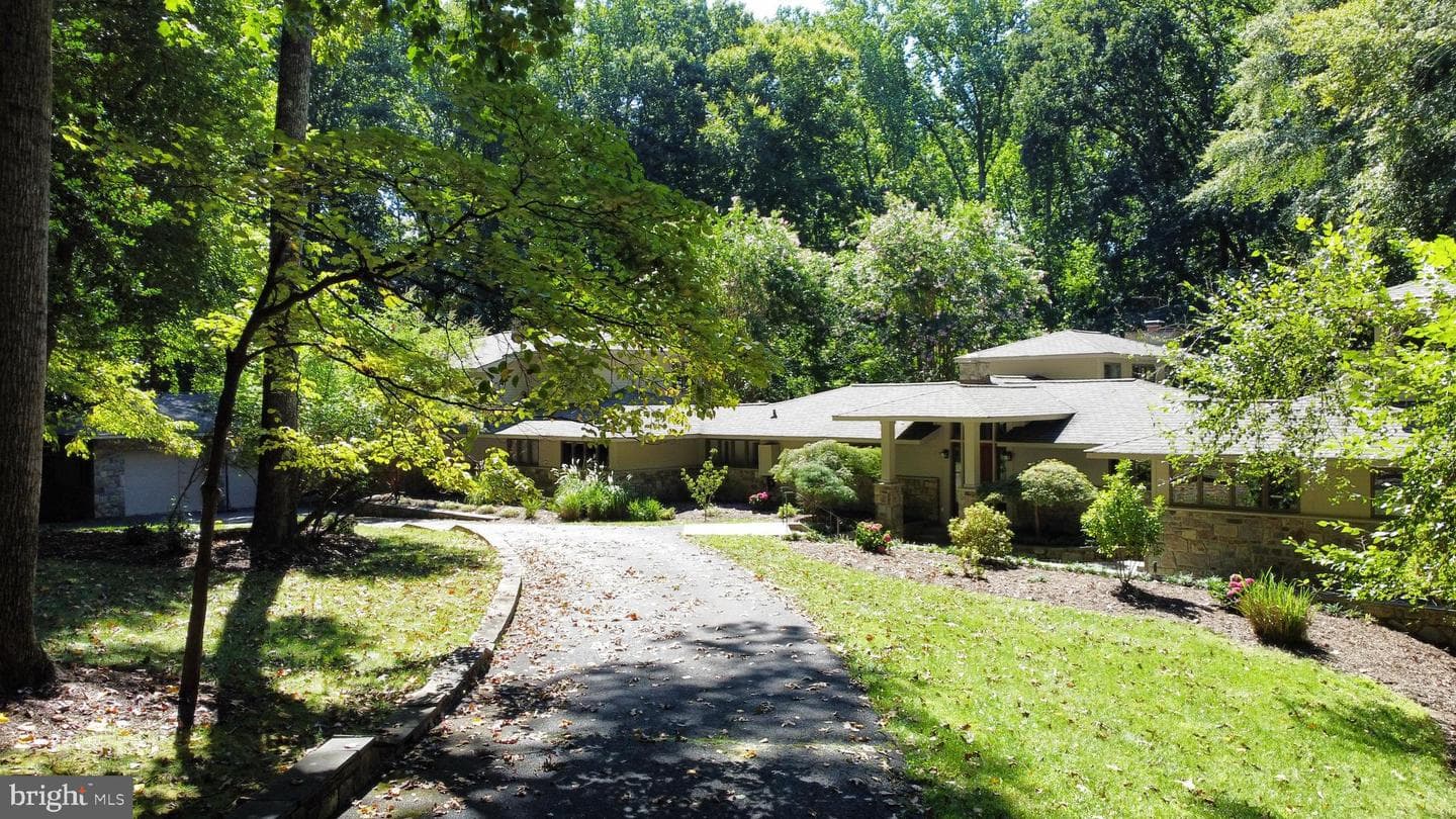 9561 Bell Drive photo 6