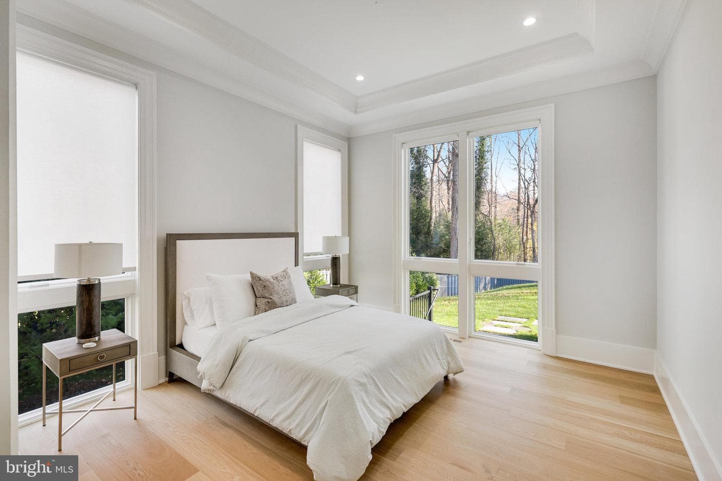 725 Lawton St photo 64