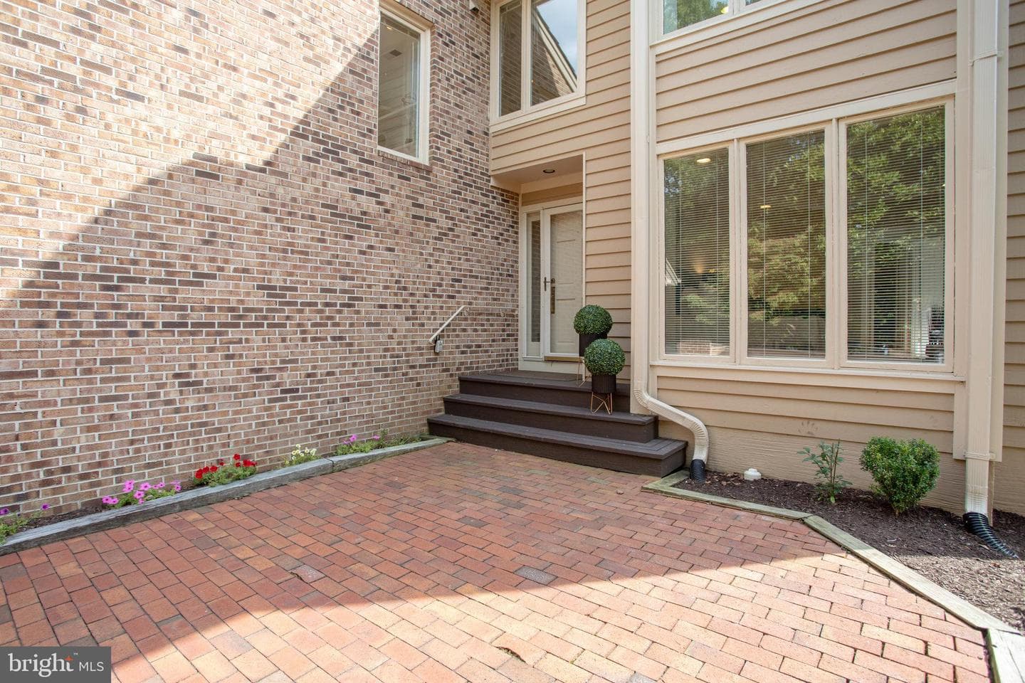 1614 Woodstock Lane photo 82