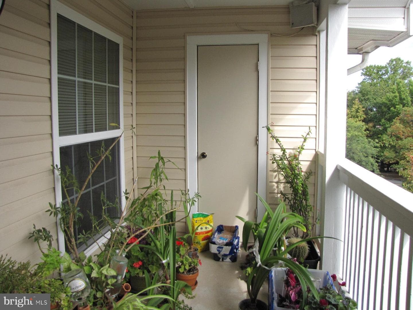 1504 Lincoln Way #401 photo 11
