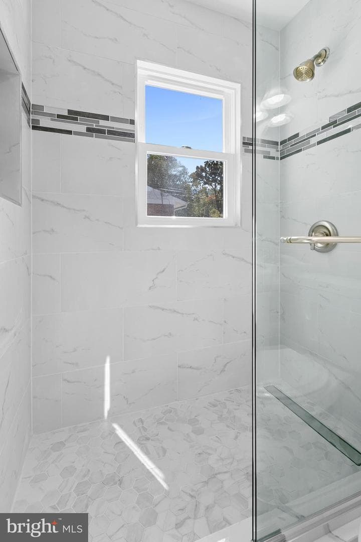 8821 Lagrange Street photo 27