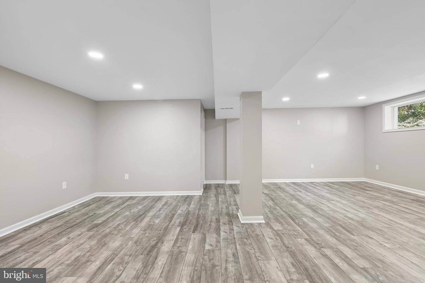 8821 Lagrange Street photo 34