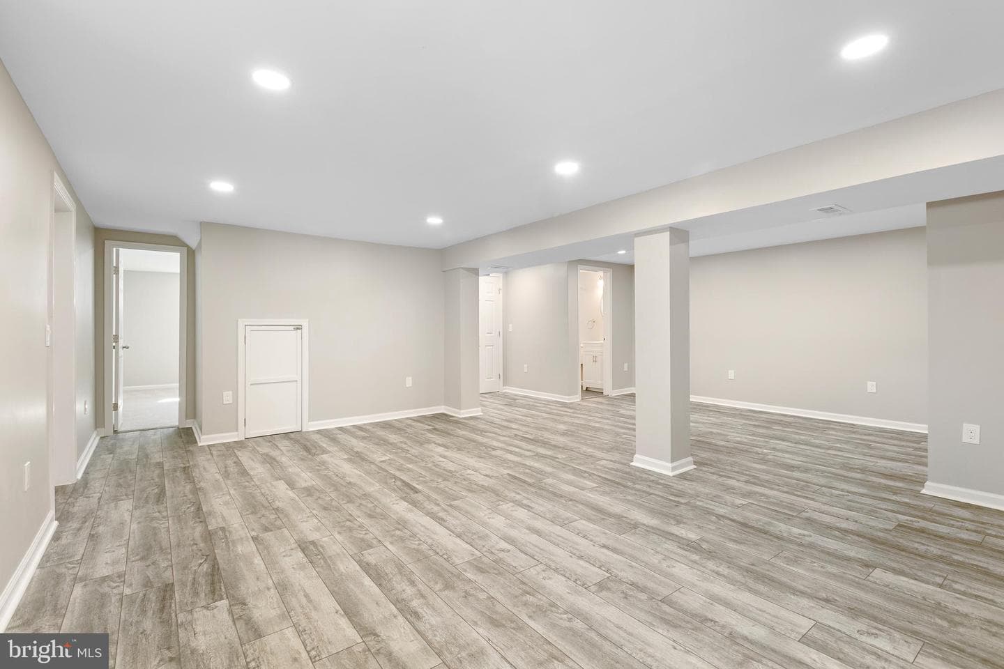 8821 Lagrange Street photo 37