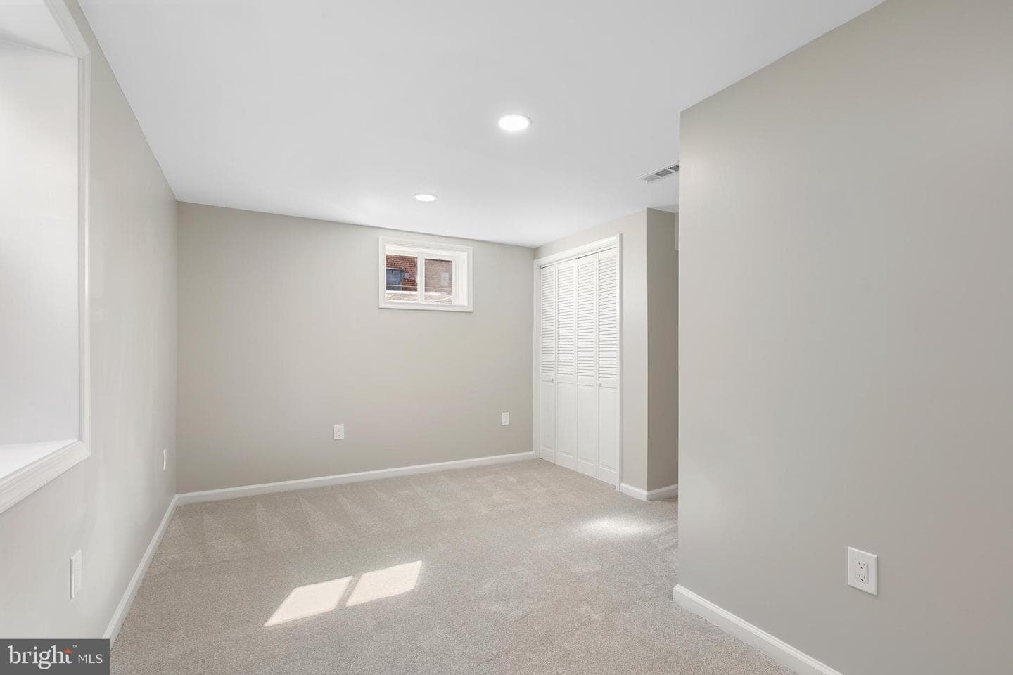 8821 Lagrange Street photo 39