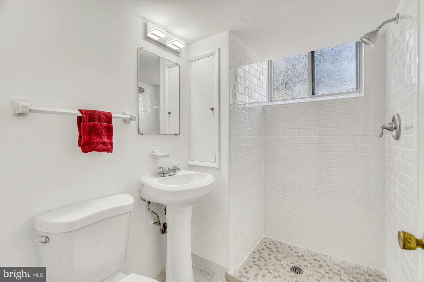 5008 Ravensworth Road photo 21