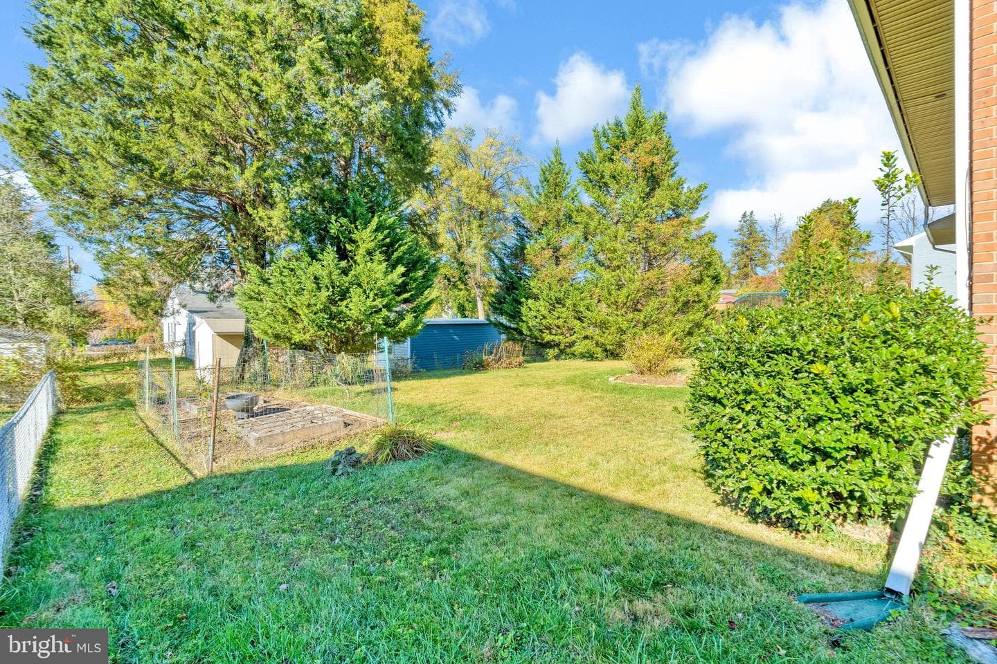 5008 Ravensworth Road photo 24