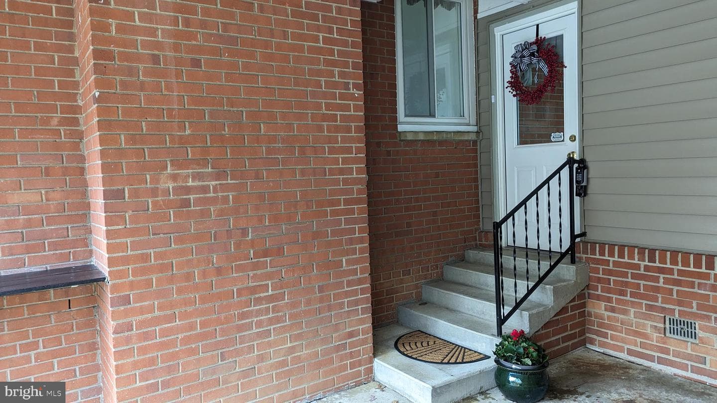 5008 Ravensworth Road photo 25