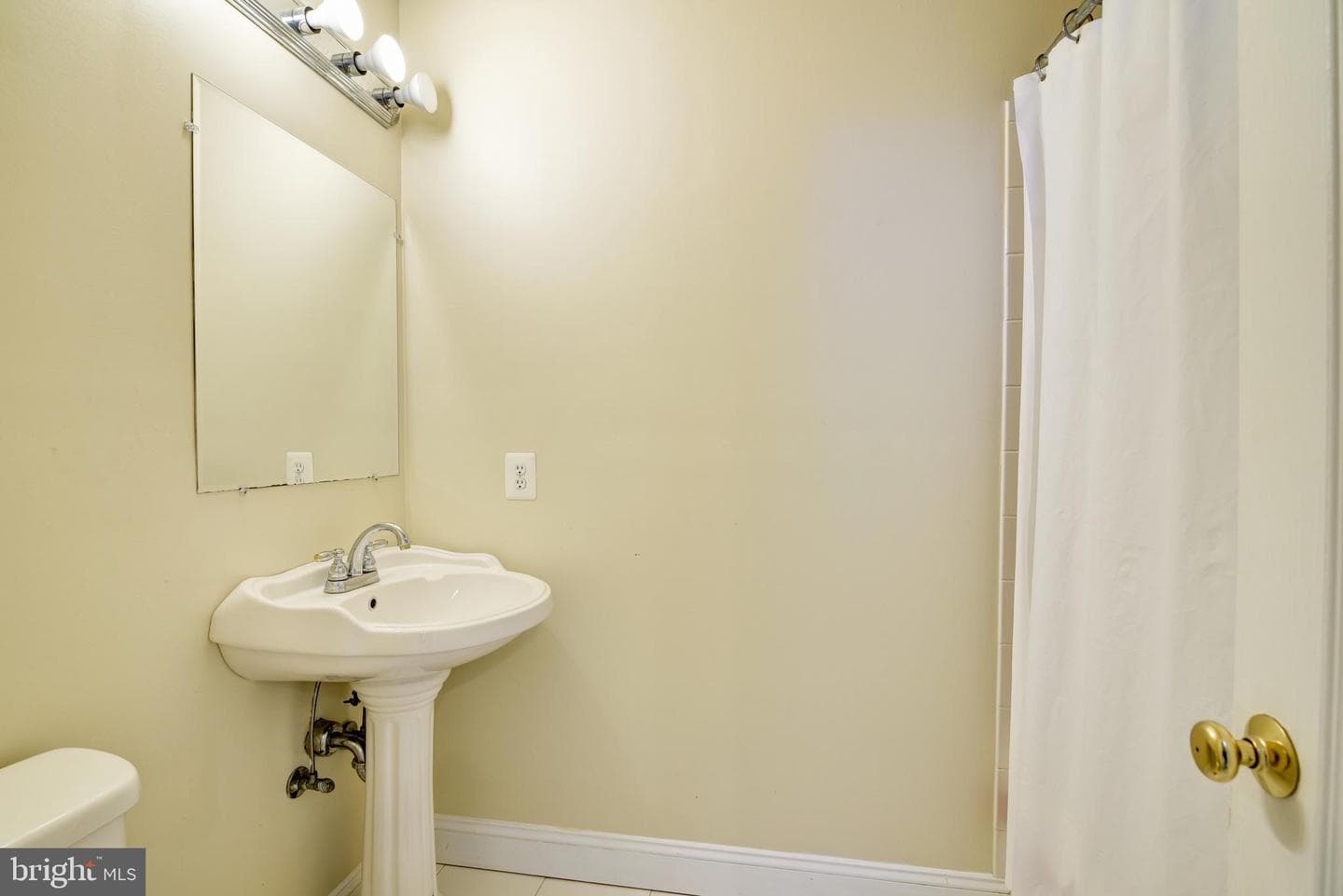 6614 Quander Road photo 37