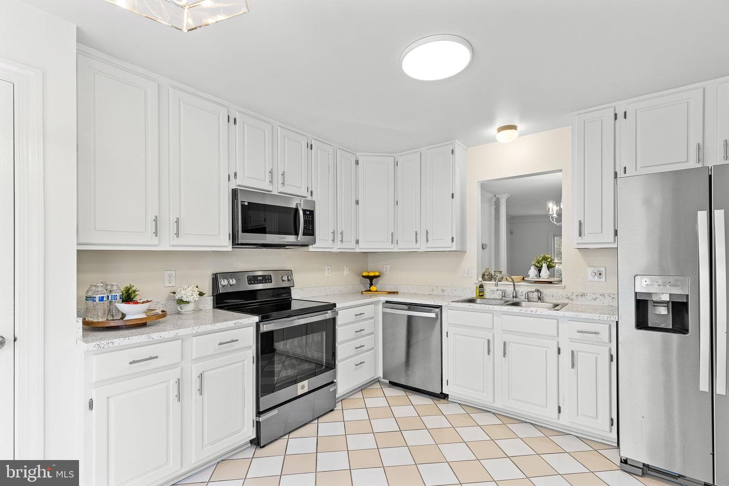 7711 Pott Court photo 8