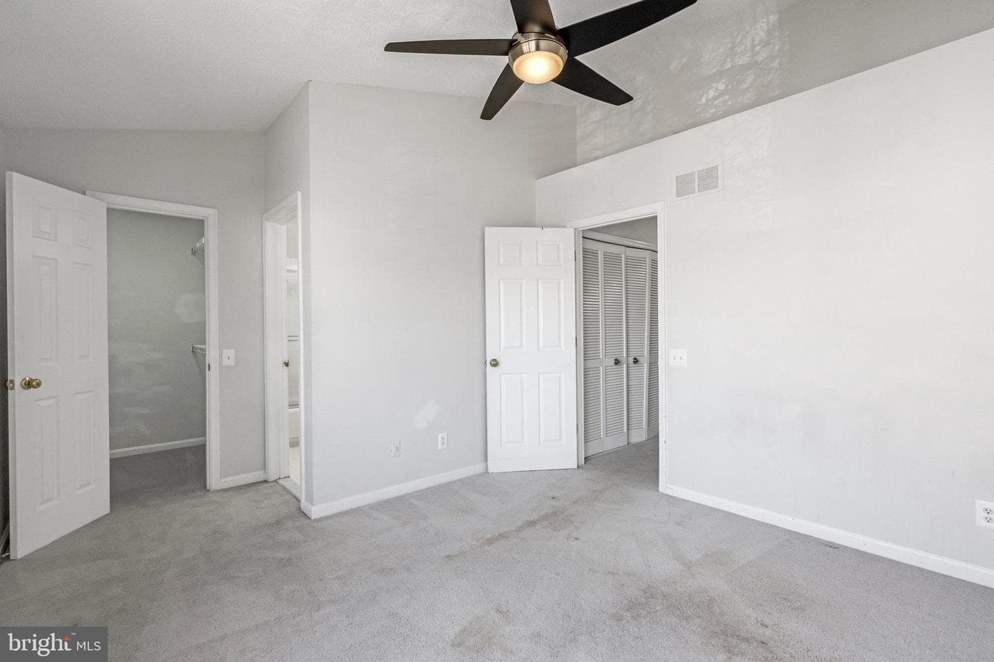 8210 Crossbrook Court #202 photo 14