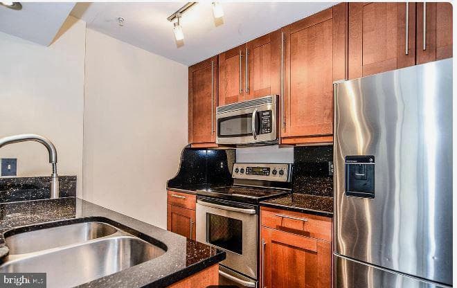 1524 Lincoln Way #412 photo 2