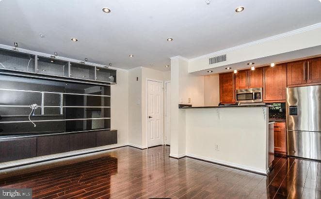 1524 Lincoln Way #412 photo 7