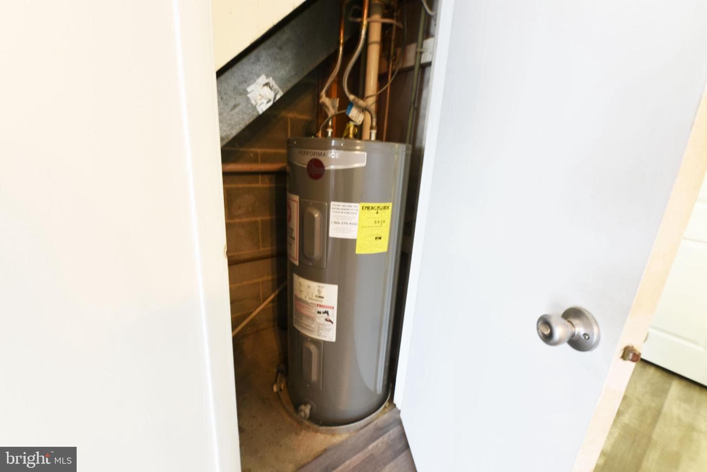 3970 Woodhue Place #6 photo 22