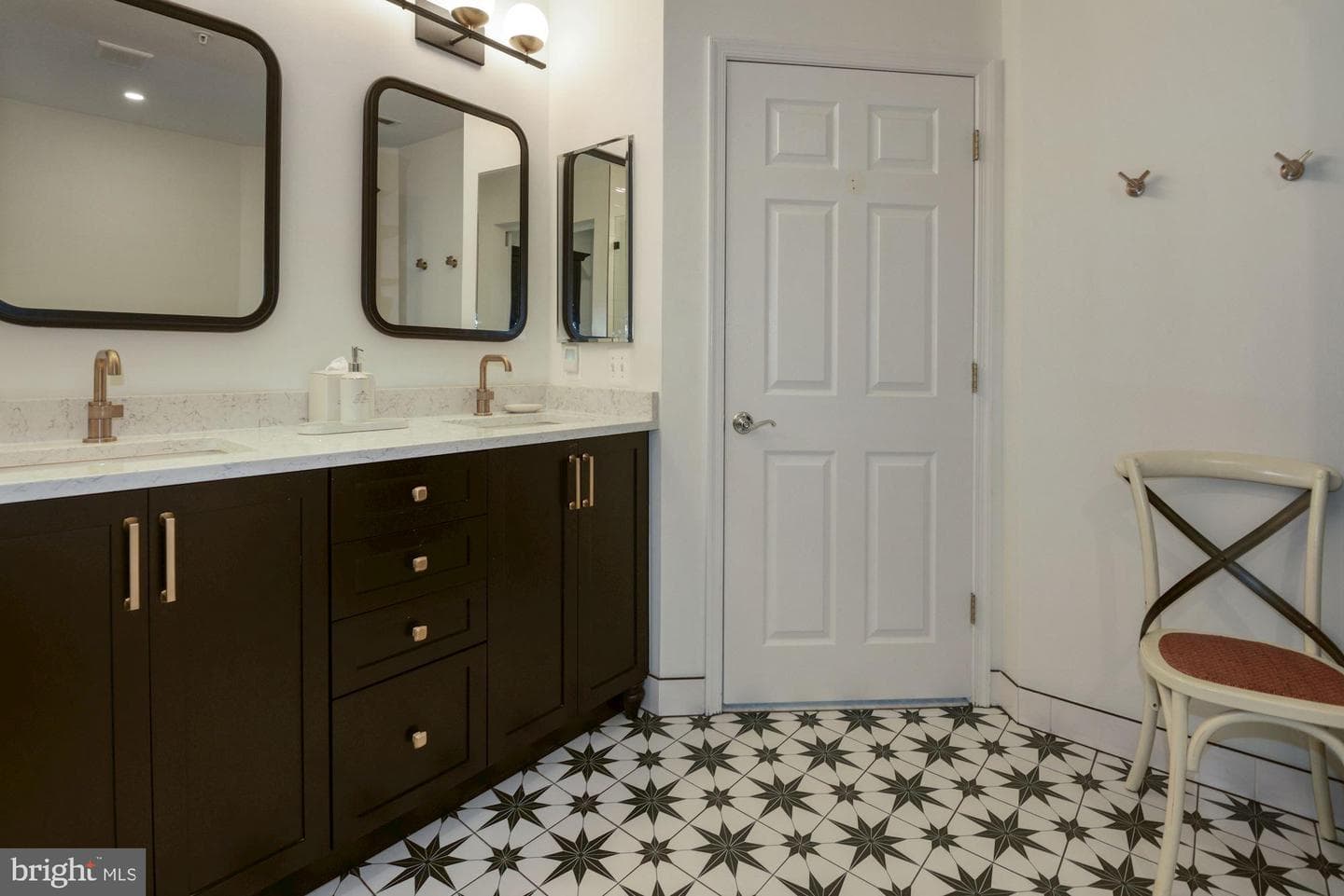 11776 Stratford House Place #807 photo 23