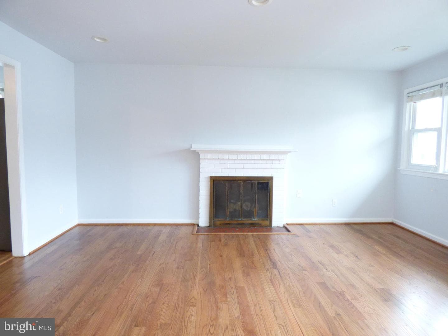 7214 Calvert Street photo 9