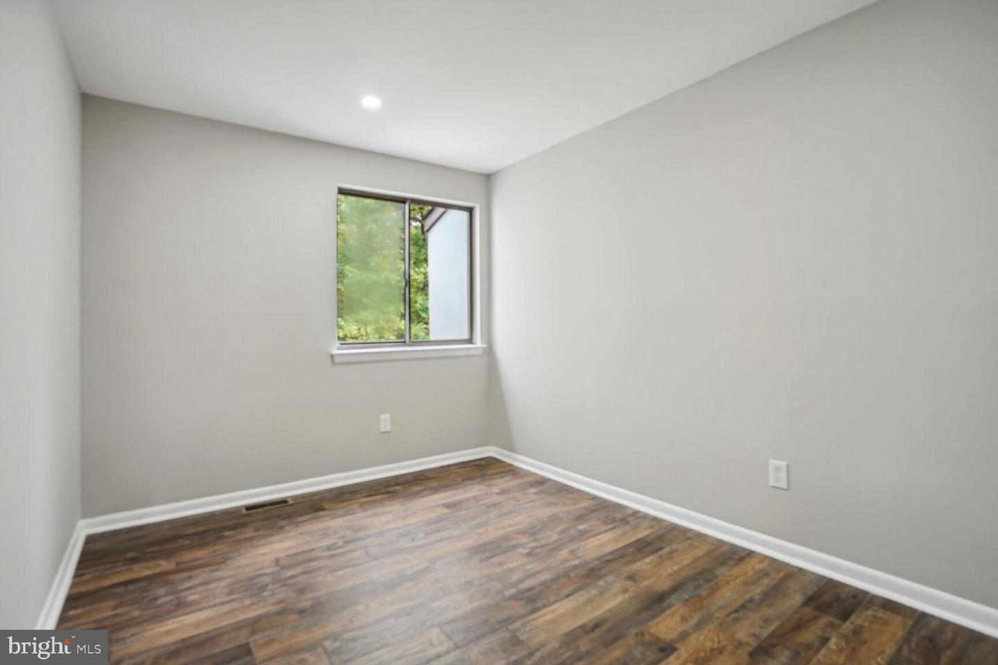 2342 Generation Drive photo 12