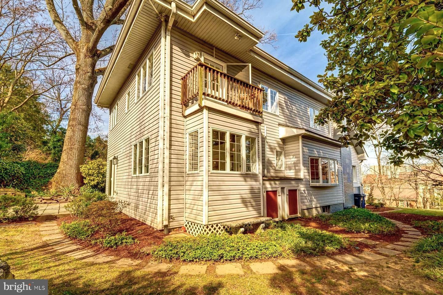 1909 Belfield Road photo 44