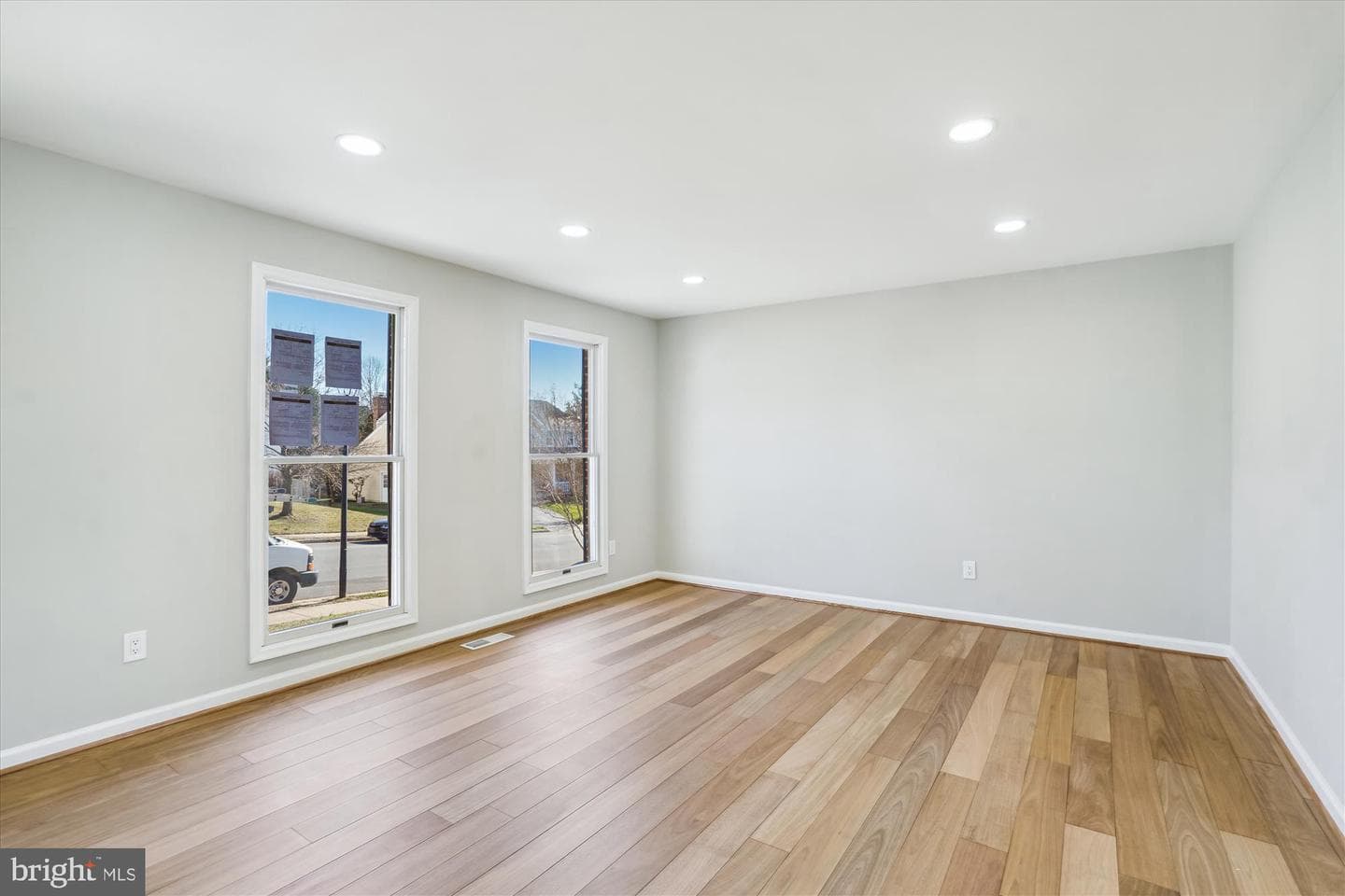 6480 Palisades photo 15
