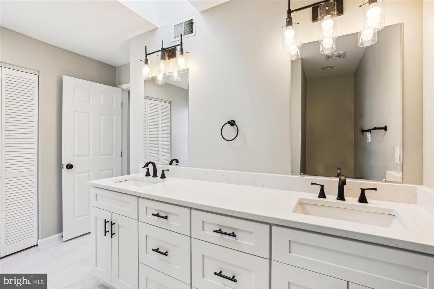 6480 Palisades photo 19