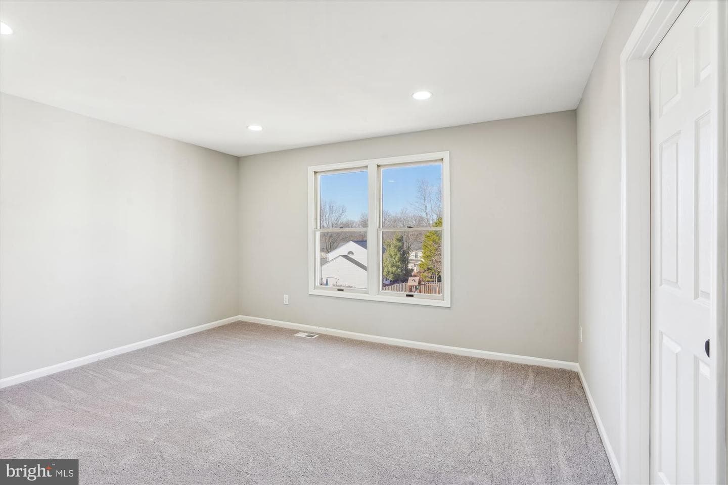 6480 Palisades photo 34
