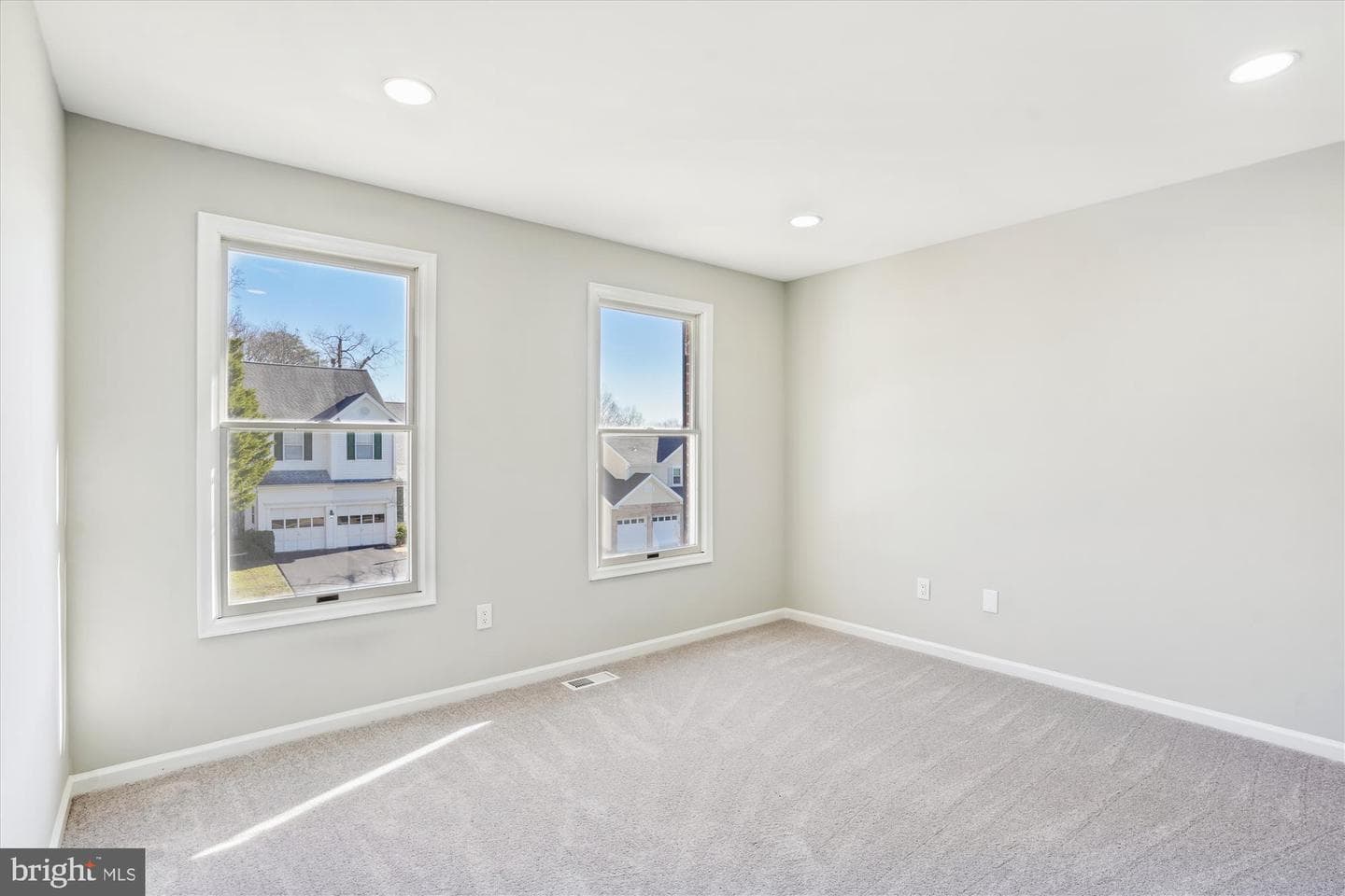 6480 Palisades photo 36