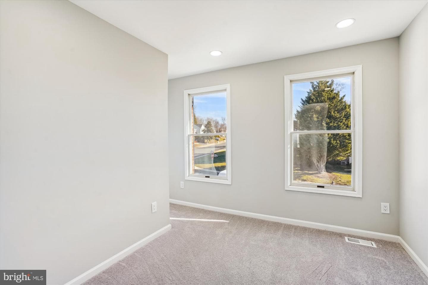 6480 Palisades photo 37