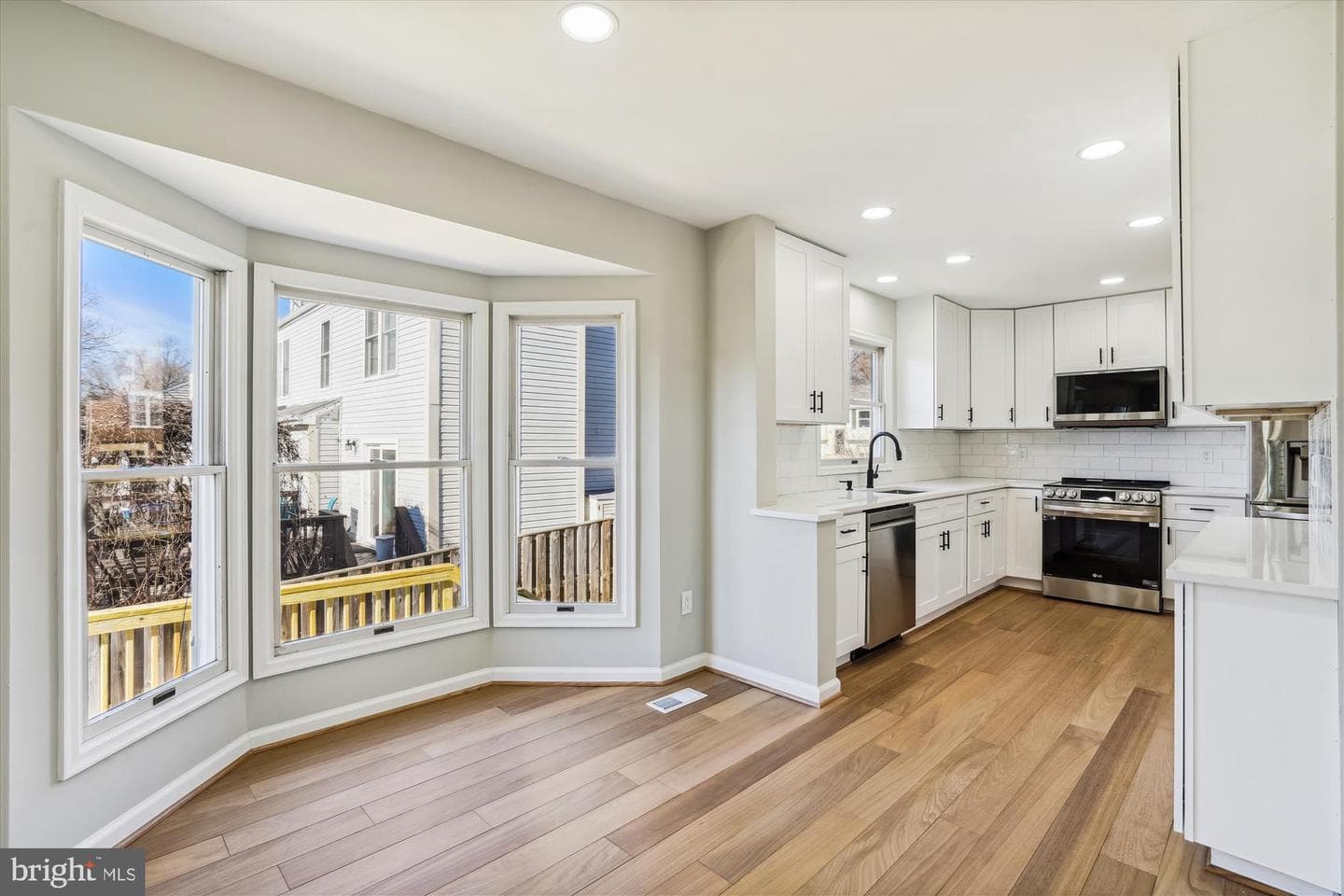 6480 Palisades photo 4