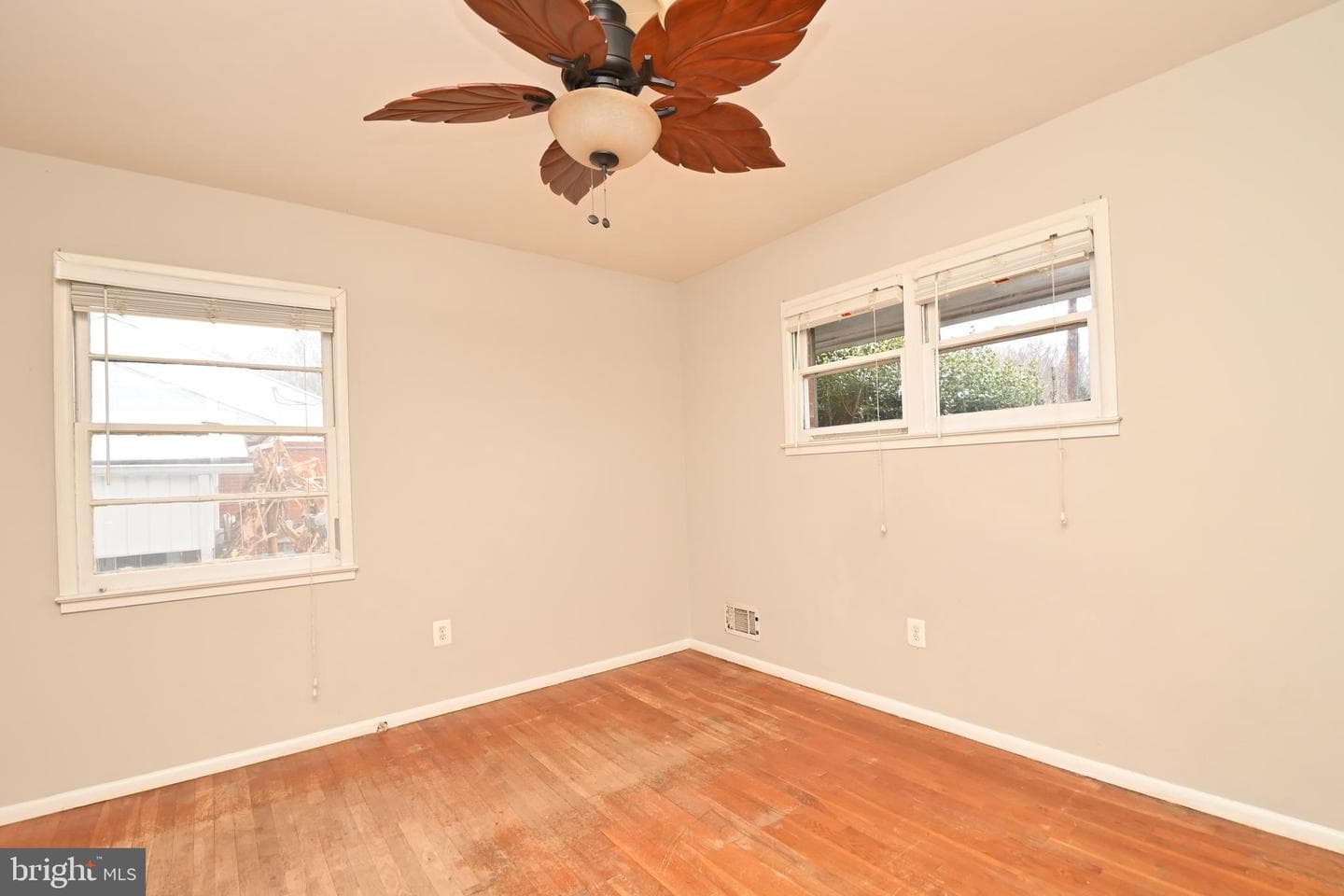 3421 Beechcraft Drive photo 2