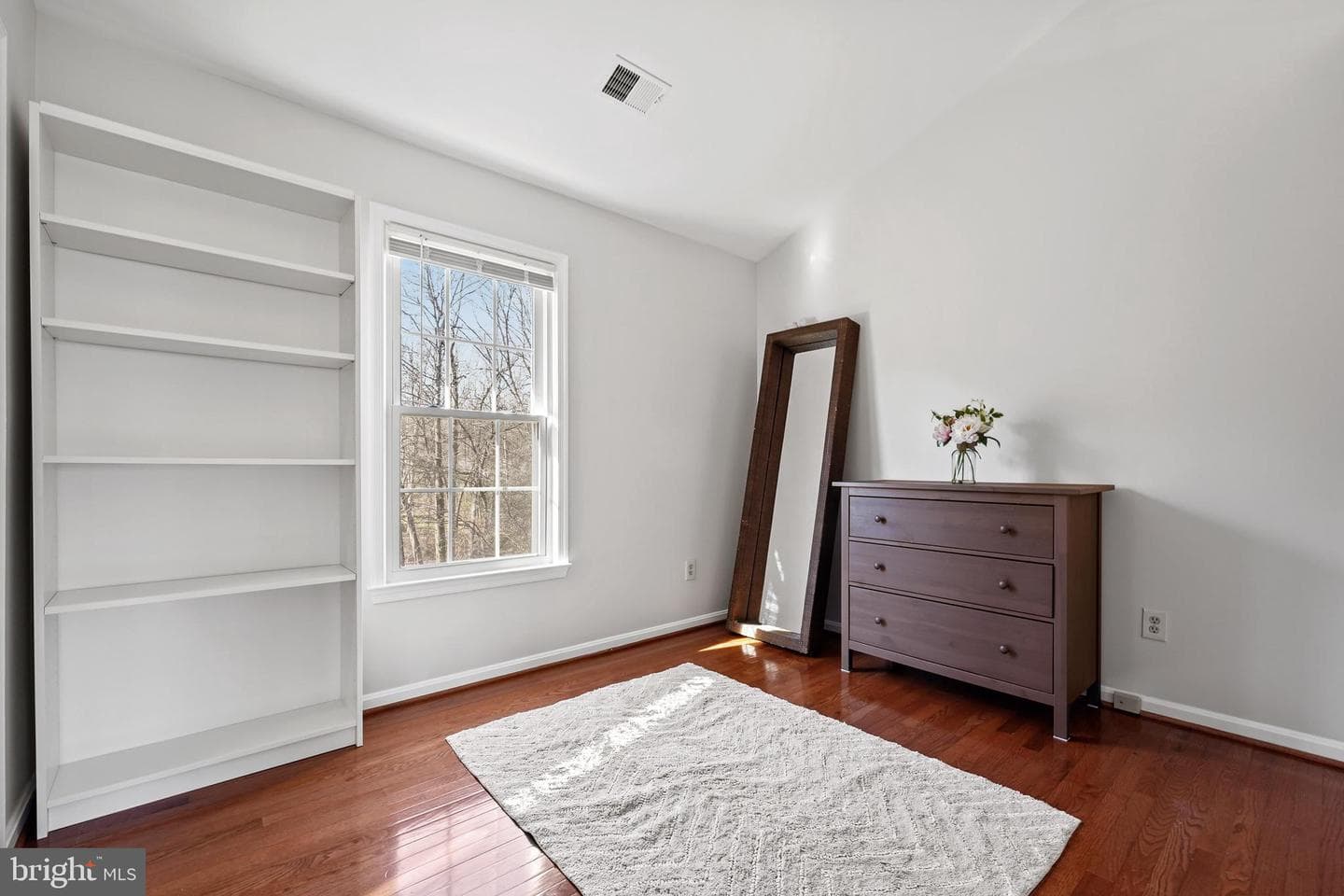 9625 Woodedge Drive photo 18