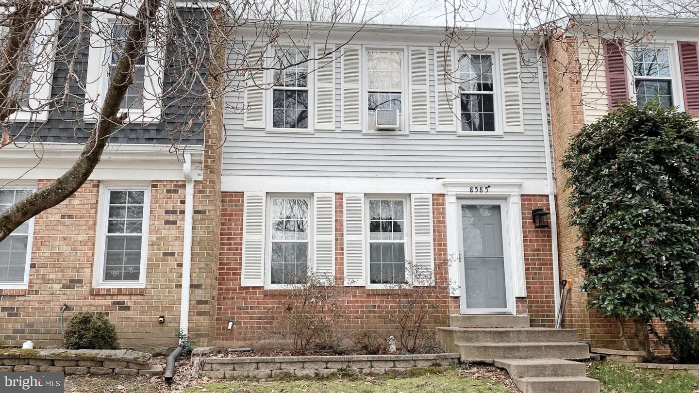 8585 Chester Grove Court photo 1