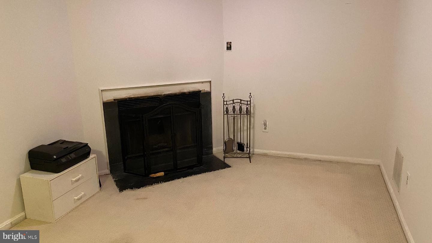8585 Chester Grove Court photo 12