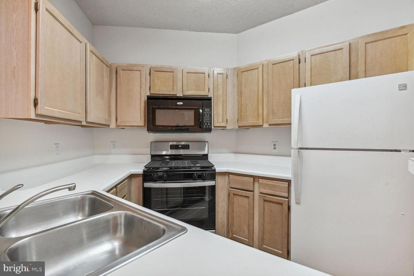 4417 Fair Stone Drive #204 photo 4