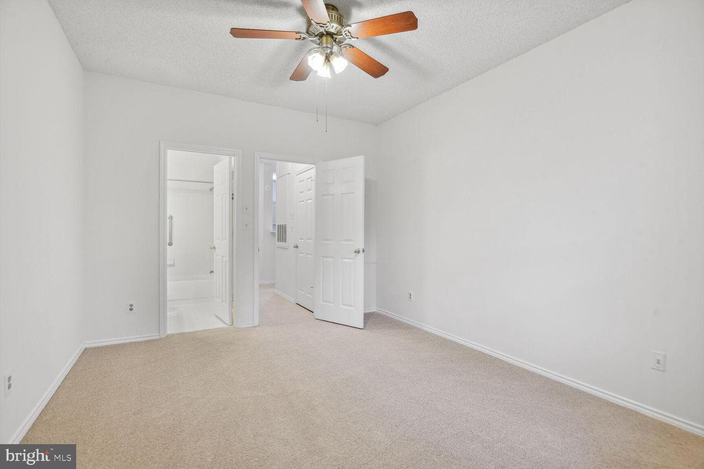 4417 Fair Stone Drive #204 photo 8