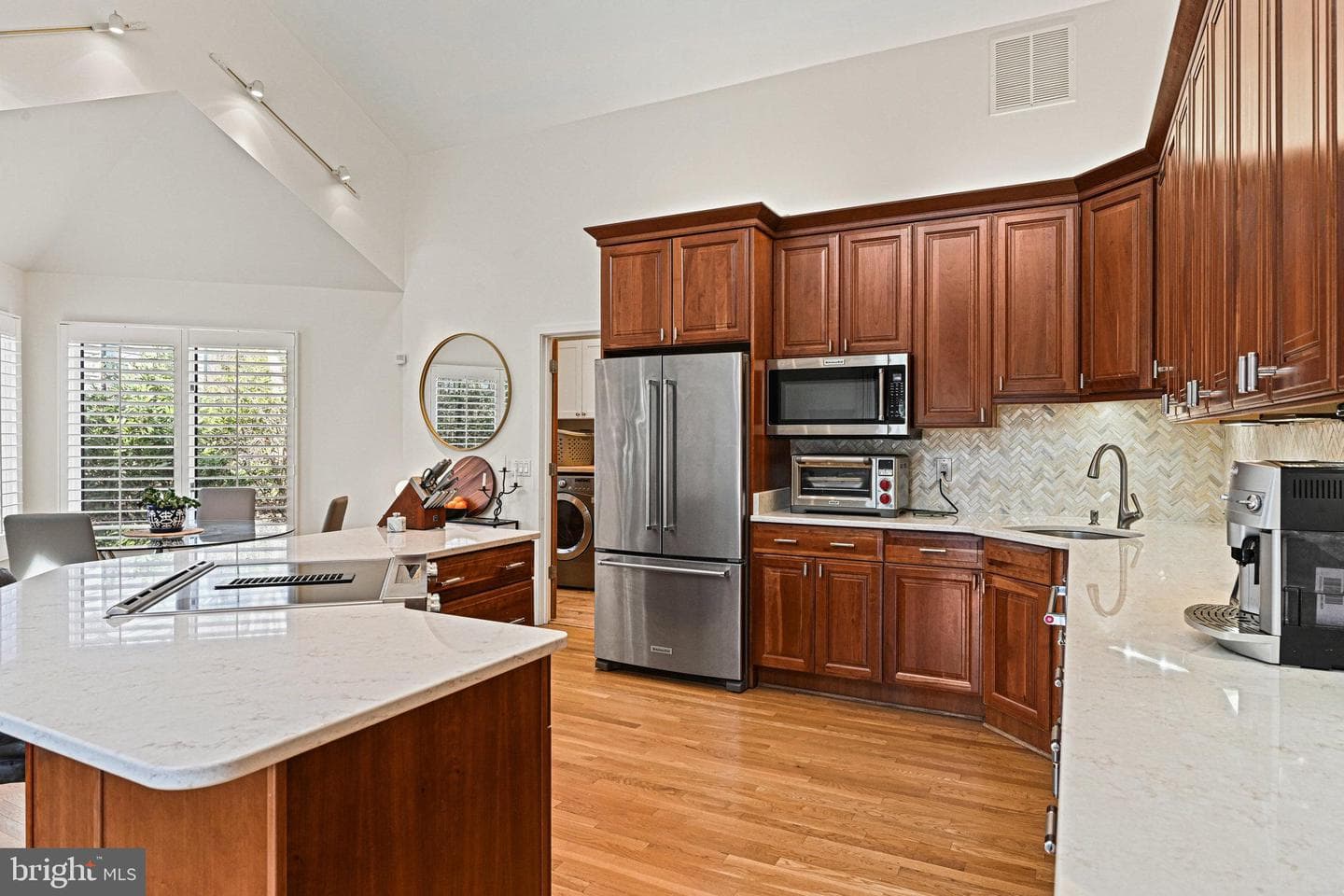 11591 Lake Newport Road photo 12