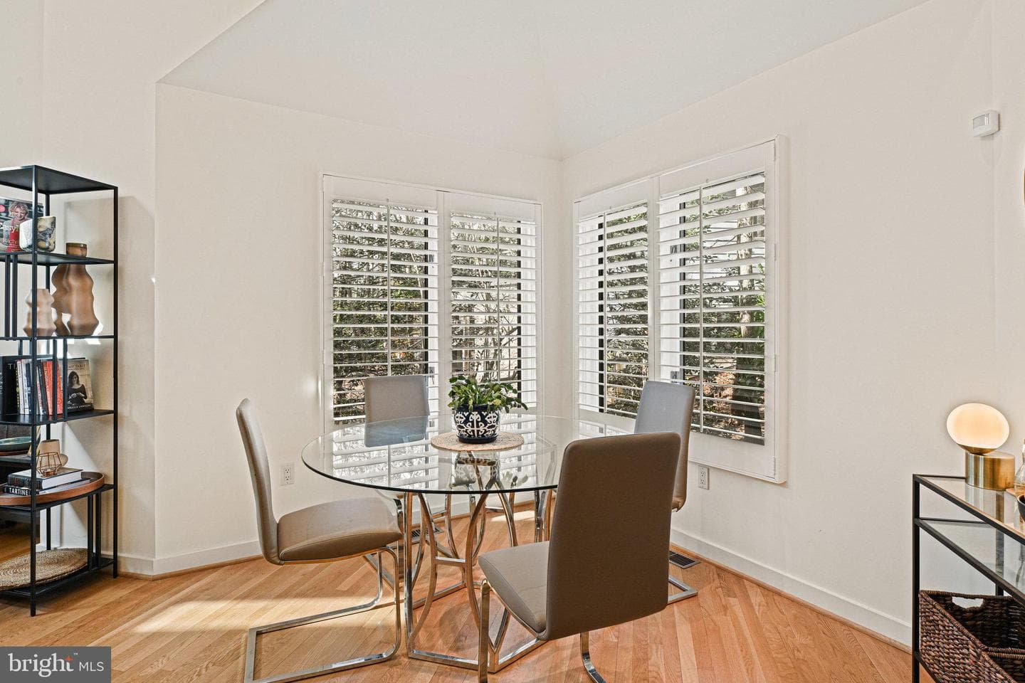 11591 Lake Newport Road photo 19