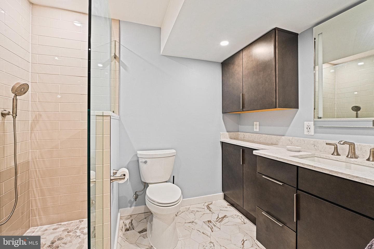 11591 Lake Newport Road photo 48