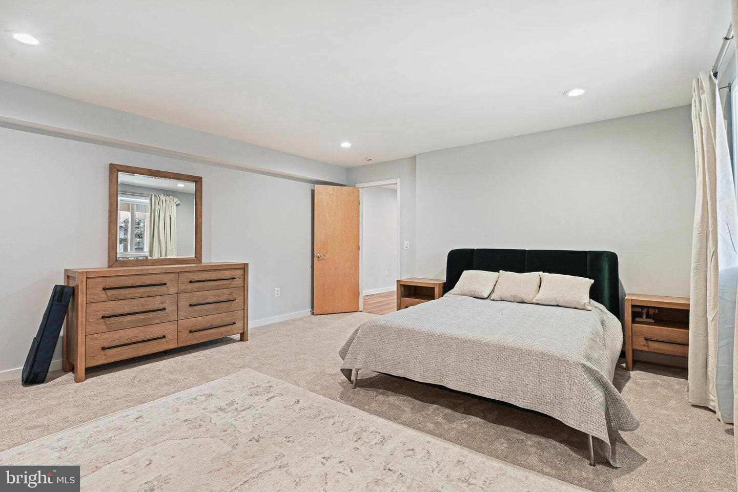 11591 Lake Newport Road photo 58